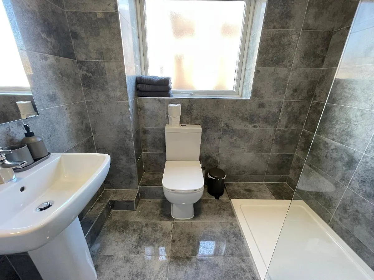 Hosted By Ryan - 1 Bedroom Apartment Λίβερπουλ